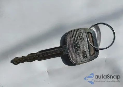 2006 Toyota Rav4 Base V6 z USA, uszkodzony, nr VIN JTMZK33V165002751